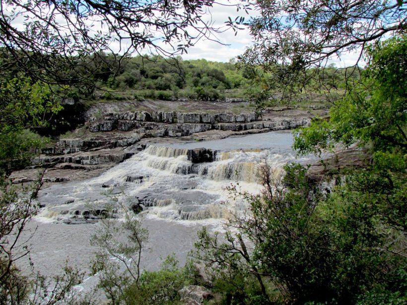 Aguas subterráneas y acuíferos