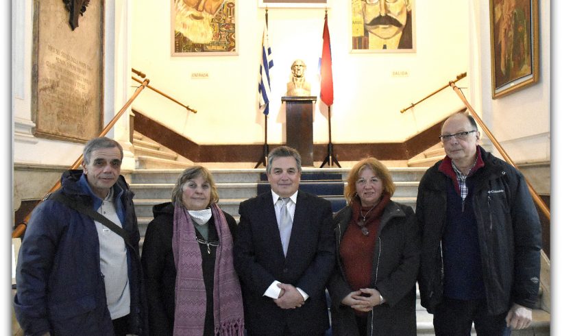 Juan Francisco Bacigalupe presenta «Historia de la industria naval en Carmelo»